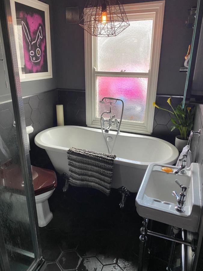 Luxury 2 Bedroom Flat Heart Of Camden London Ngoại thất bức ảnh